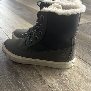 Timberland  Fur-Lined Boots